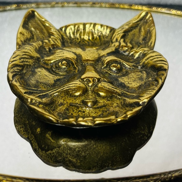 Vintage Figural Brass Cat Face Dish / Ashtray - Picture 3 of 4